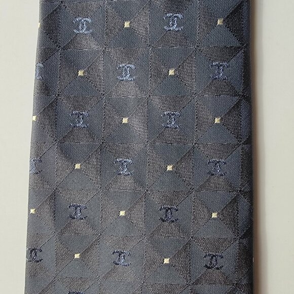 CHANEL Men's Vintage Tie 100% Silk Made in Italy - Navy with CCs - Picture 5 of 6